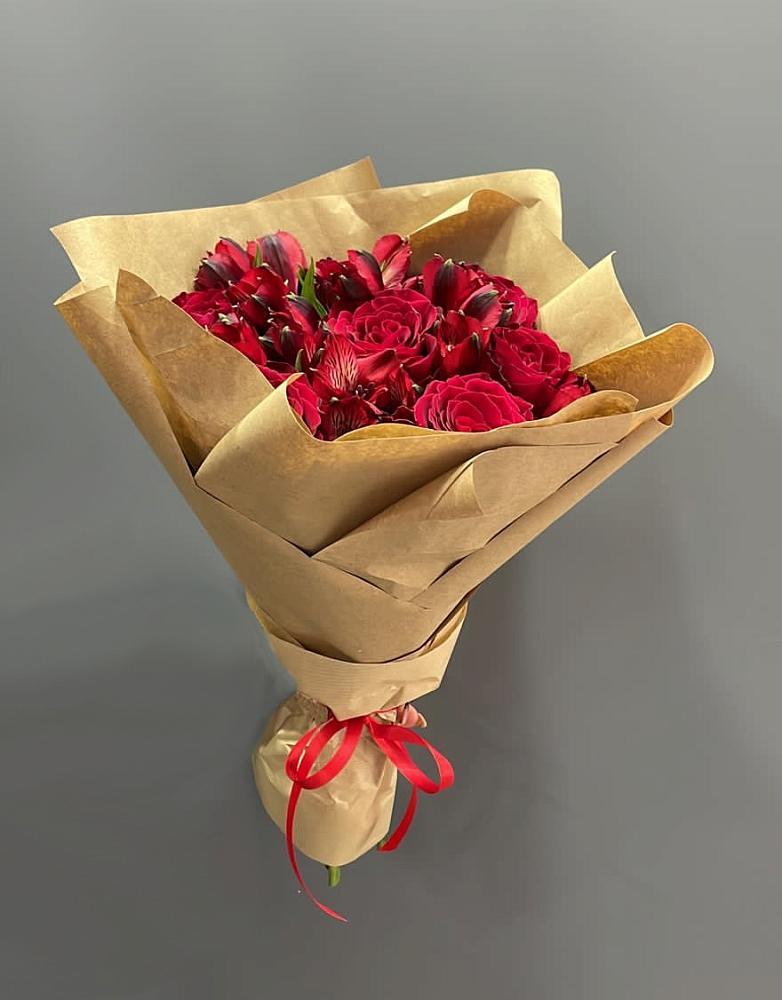 Букет цветов из: Альстромерии и Розы в Большое Болдино