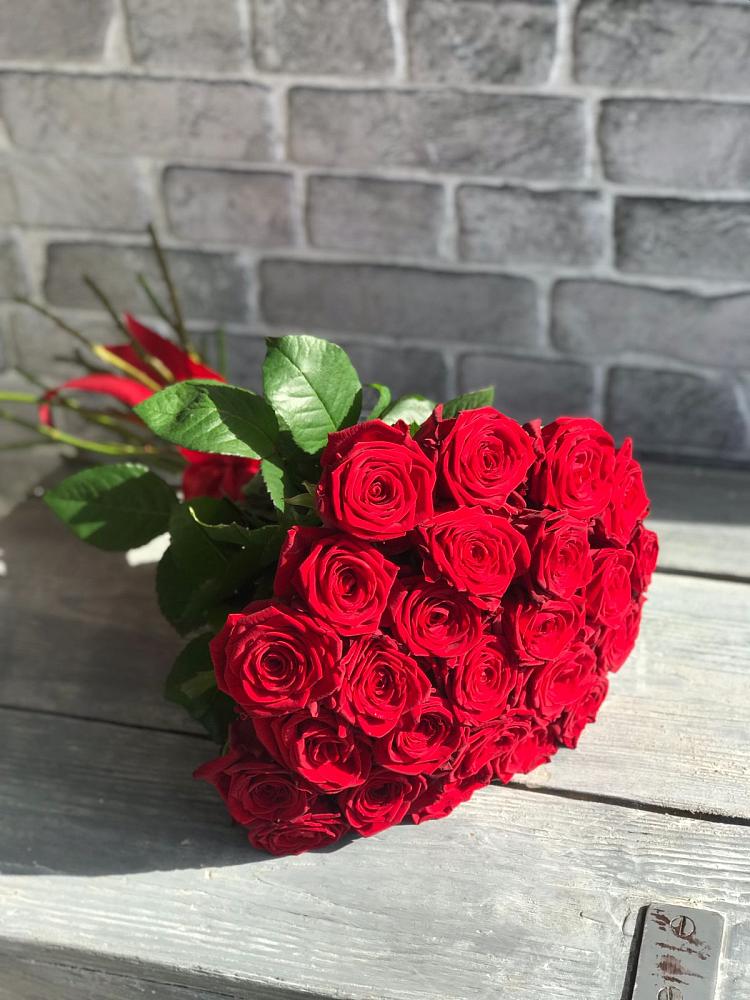 Букет Красные розы Фридом в Большое Болдино