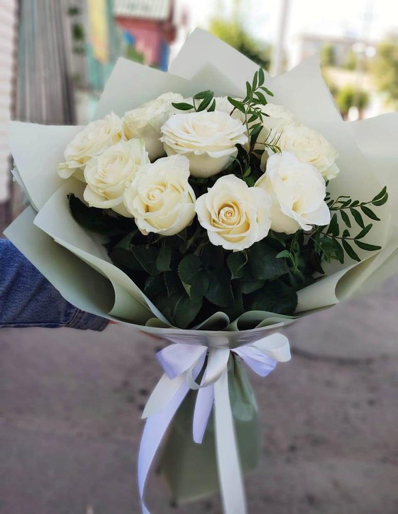 Букет Белые розы Проуд в Большое Болдино