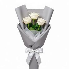 Букет 3 белые розы в Большое Болдино
