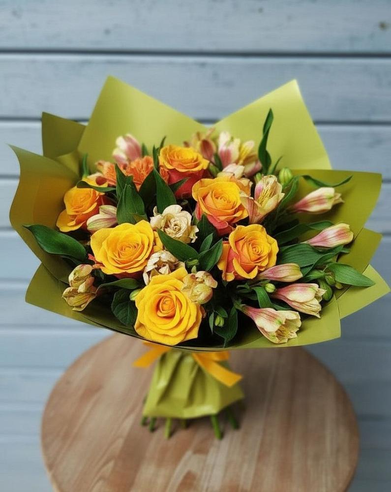 Букет цветов из: Альстромерии и Розы в Большое Болдино