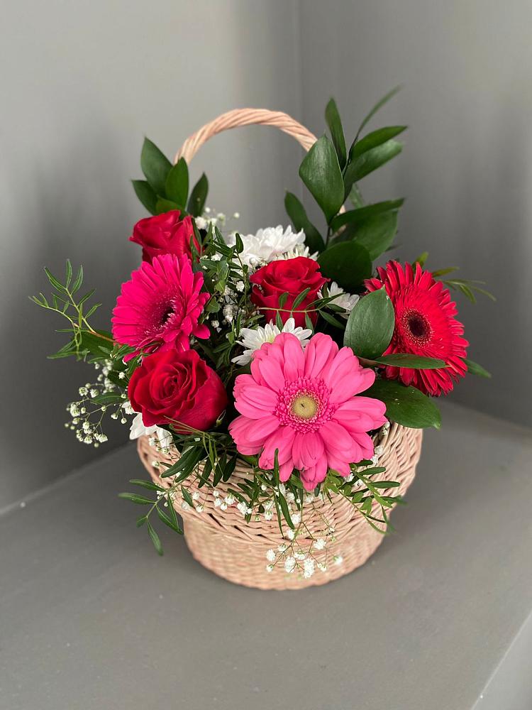 Цветочная композиция из Розы, Хризантемы и Герберы в корзине в Большое Болдино