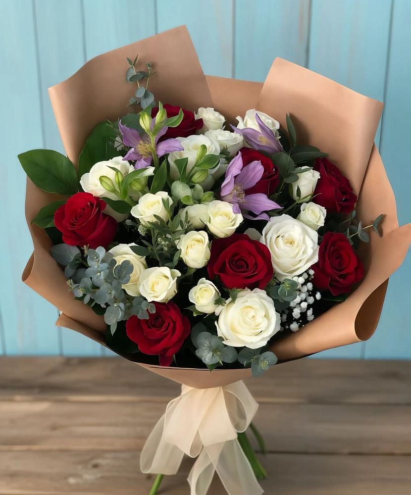 Букет цветов из: Розы и Альстромерии в Большое Болдино