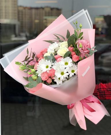 Букет цветов из: Розы, Лизиантусы и Хризантемы в Большое Болдино